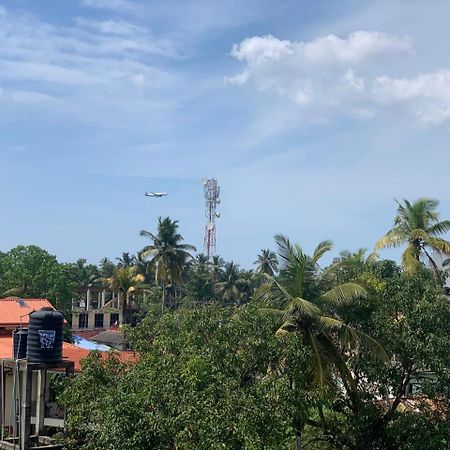 Lucky Transit Hotel - Katunayake Airport Extérieur photo