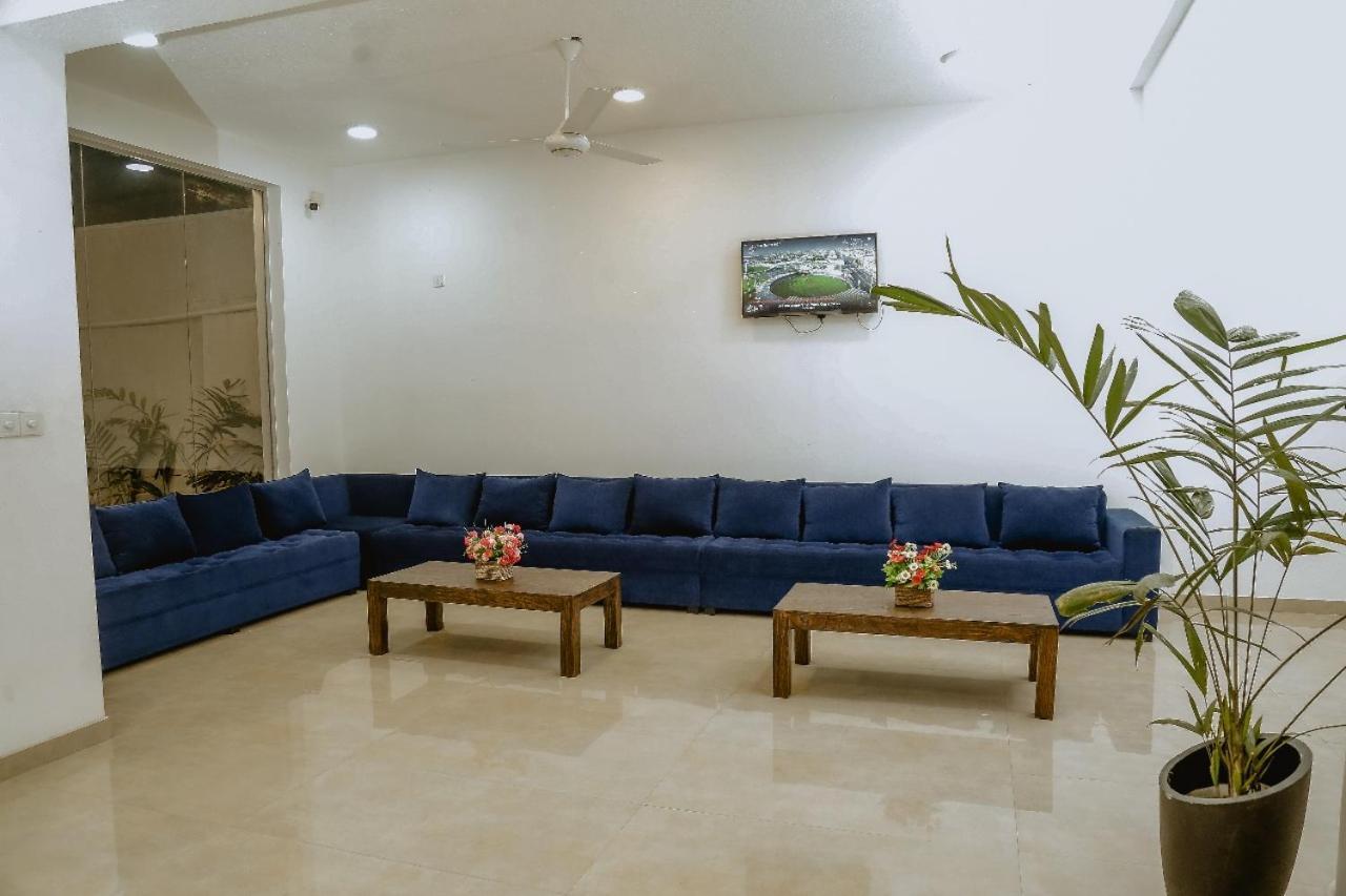 Lucky Transit Hotel - Katunayake Airport Extérieur photo