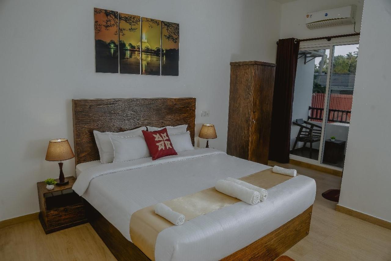 Lucky Transit Hotel - Katunayake Airport Extérieur photo