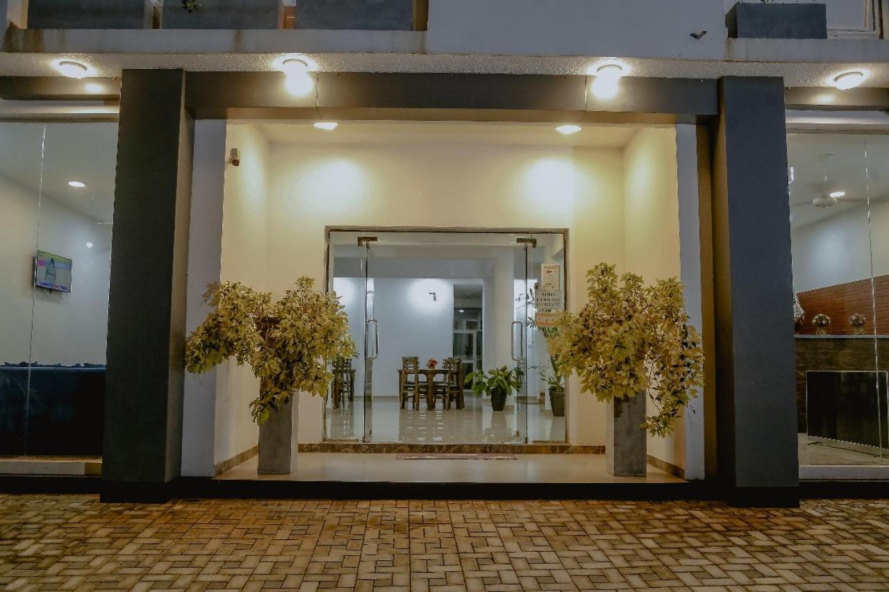 Lucky Transit Hotel - Katunayake Airport Extérieur photo