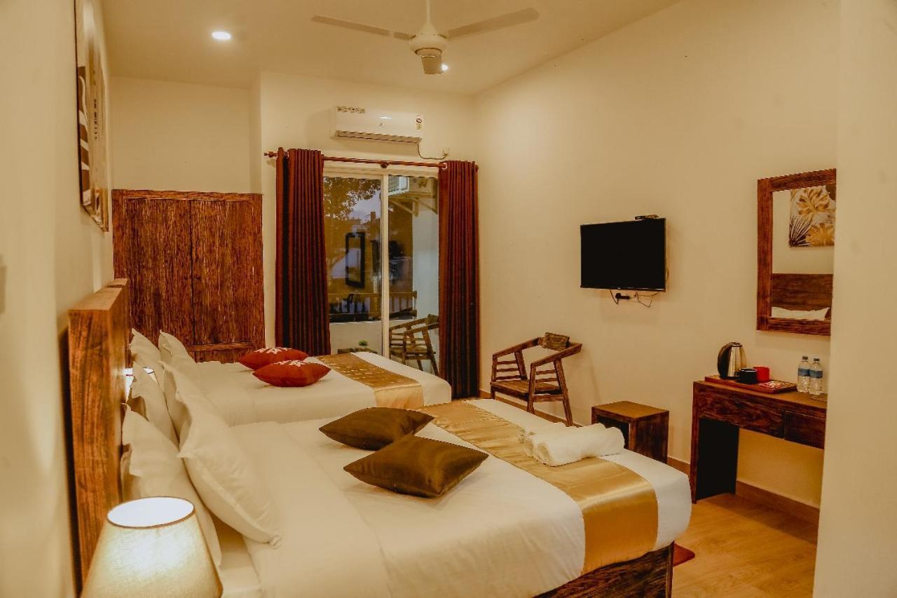 Lucky Transit Hotel - Katunayake Airport Extérieur photo