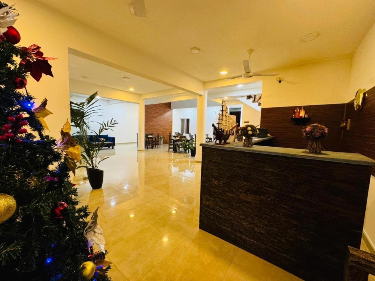 Lucky Transit Hotel - Katunayake Airport Extérieur photo